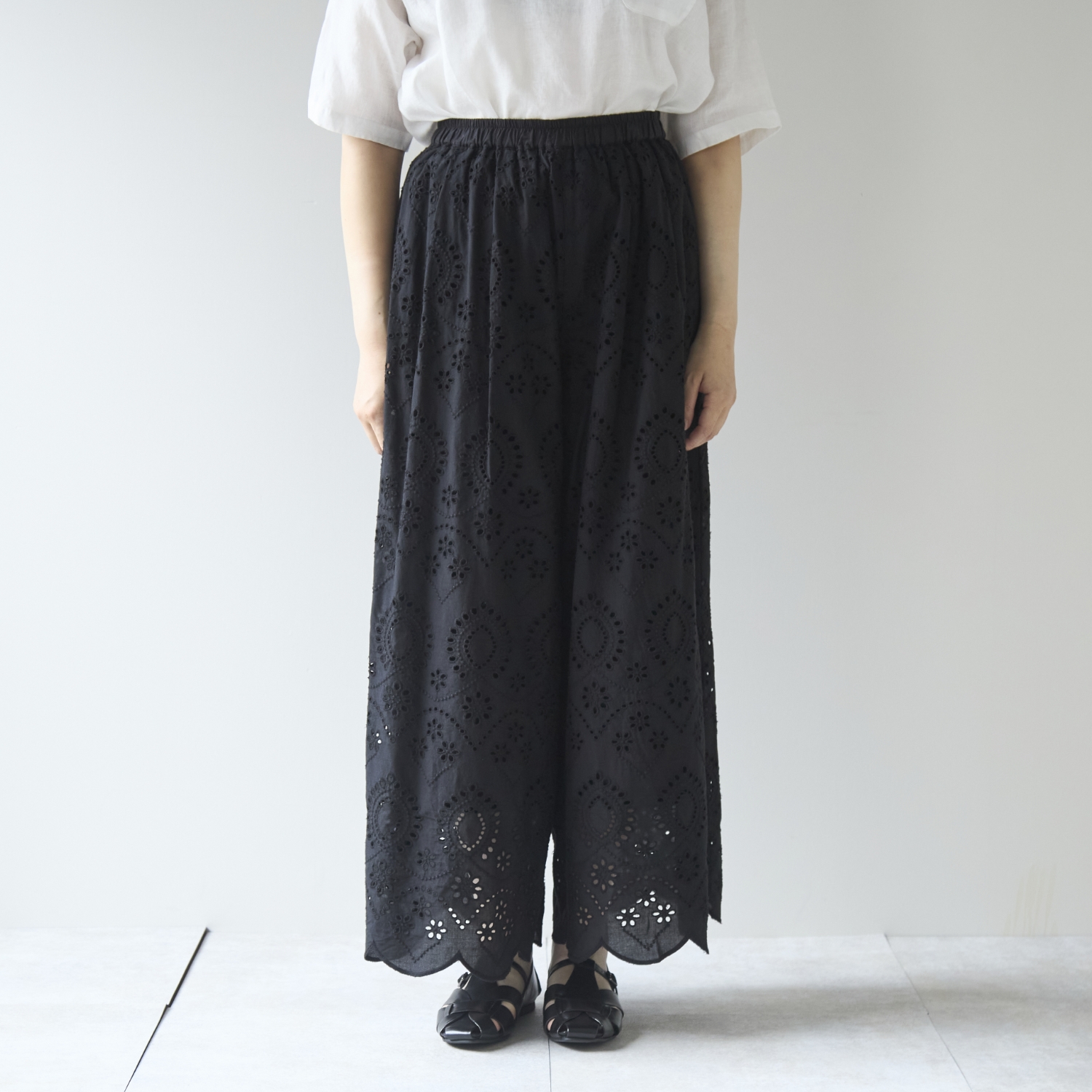 Kilka/スカート見えする綿レースのワイドパンツ